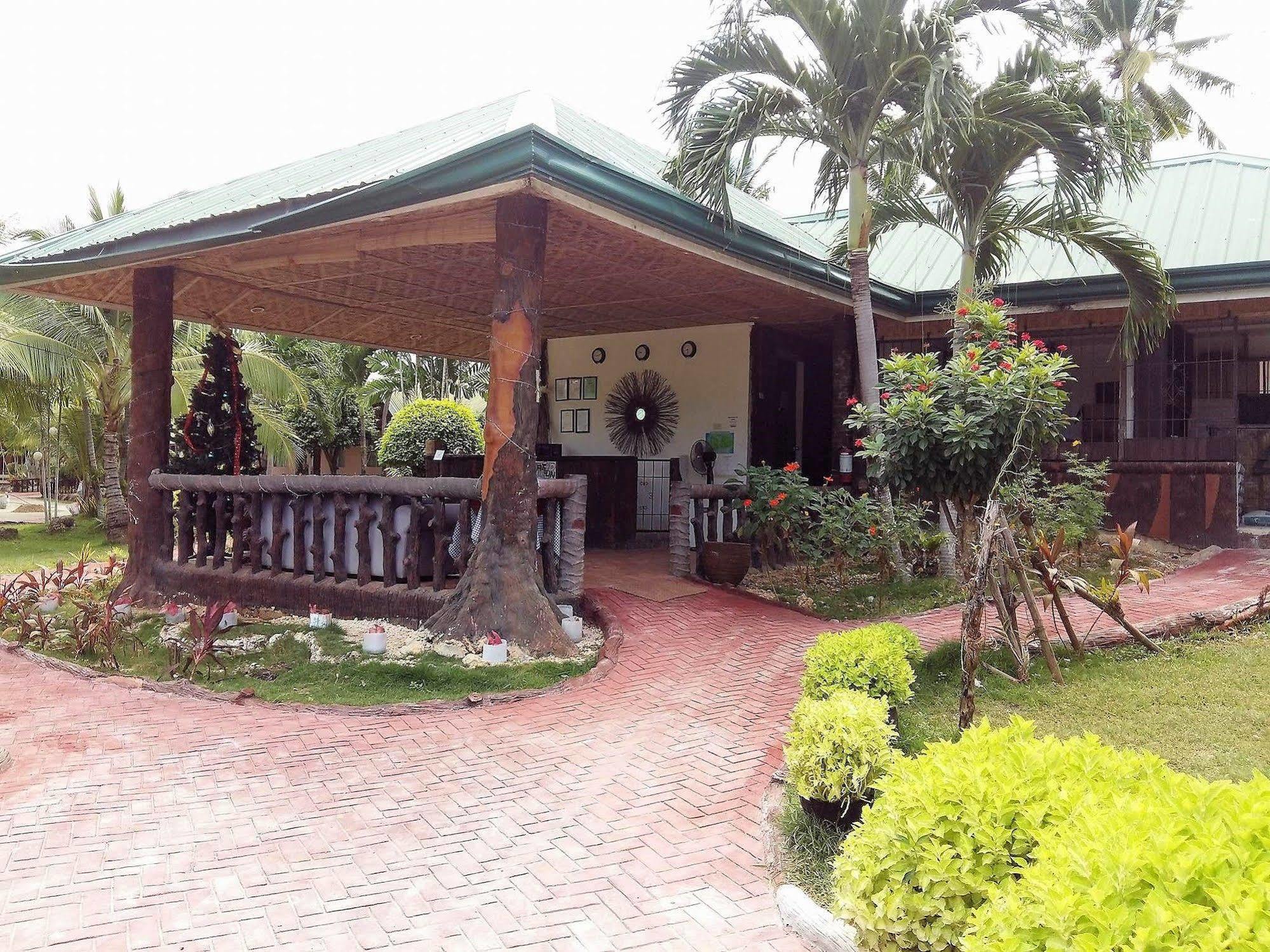 Coco Grove Nature Resort And Spa Cebu Extérieur photo